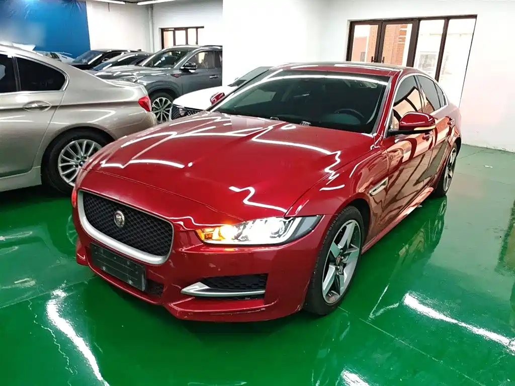 Jaguar XE 2017