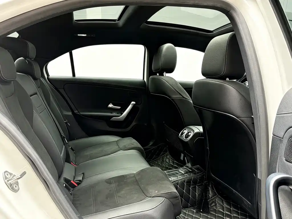 Mercedes-Benz A-Class — миниатюра 13