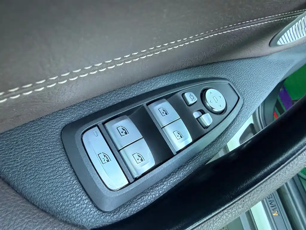 BMW X1 — миниатюра 5