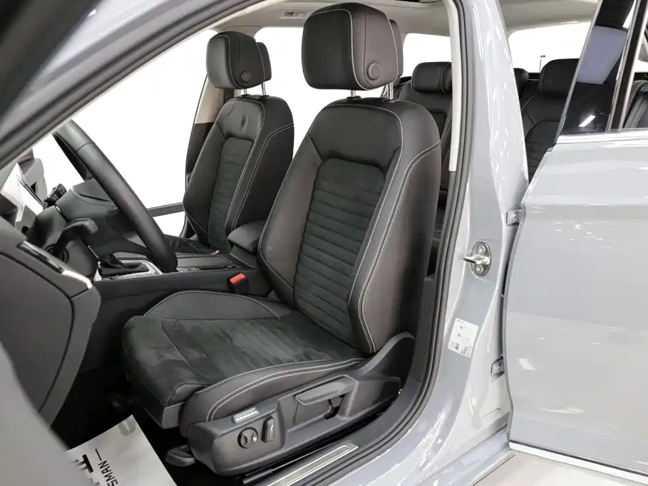 Volkswagen Passat Variant 2021 2.0T