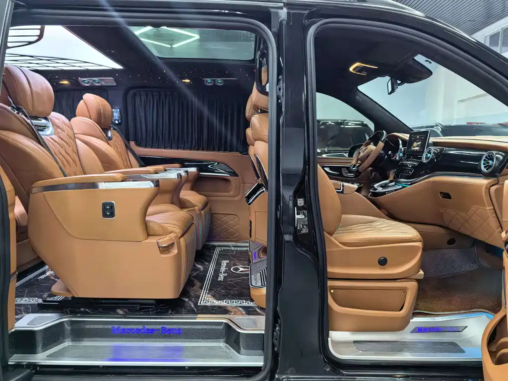 Mercedes-Benz V-Class — миниатюра 11
