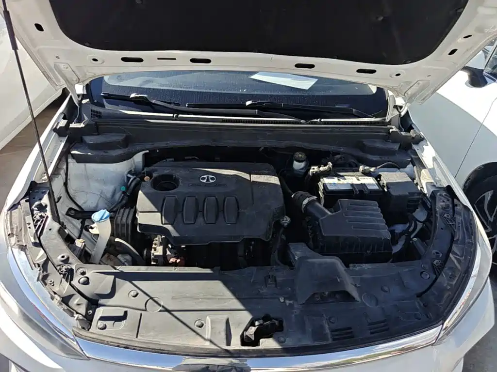 BAIC U5 Plus 1.5L CVT Deluxe Edition, фото 20