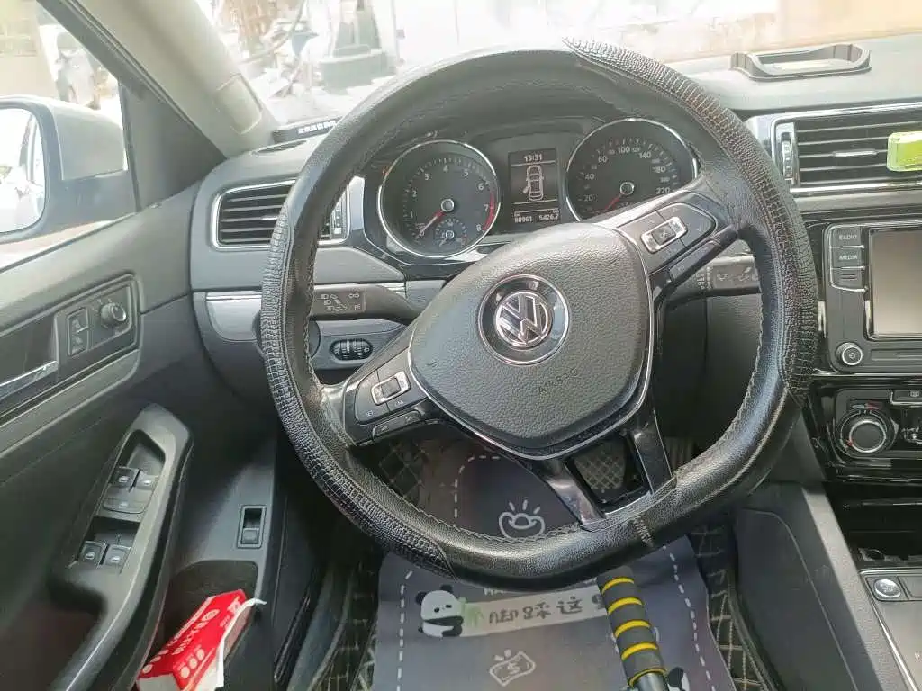 Volkswagen Sagitar — миниатюра 9