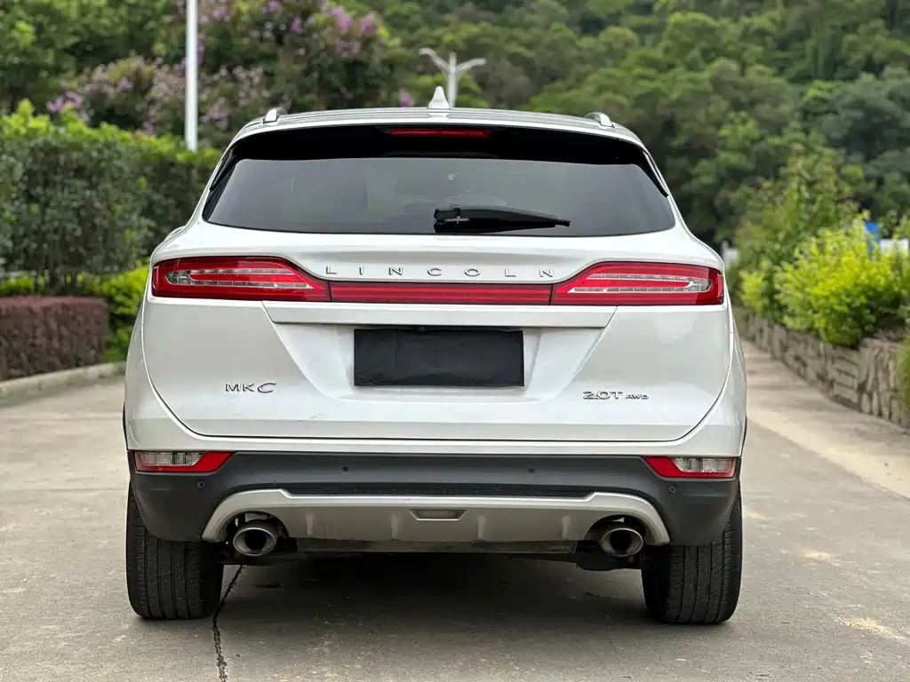 Lincoln MKC — миниатюра 24