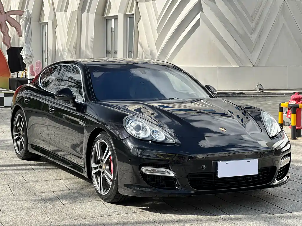 Porsche Panamera 2010 Panamera Turbo 4.8T