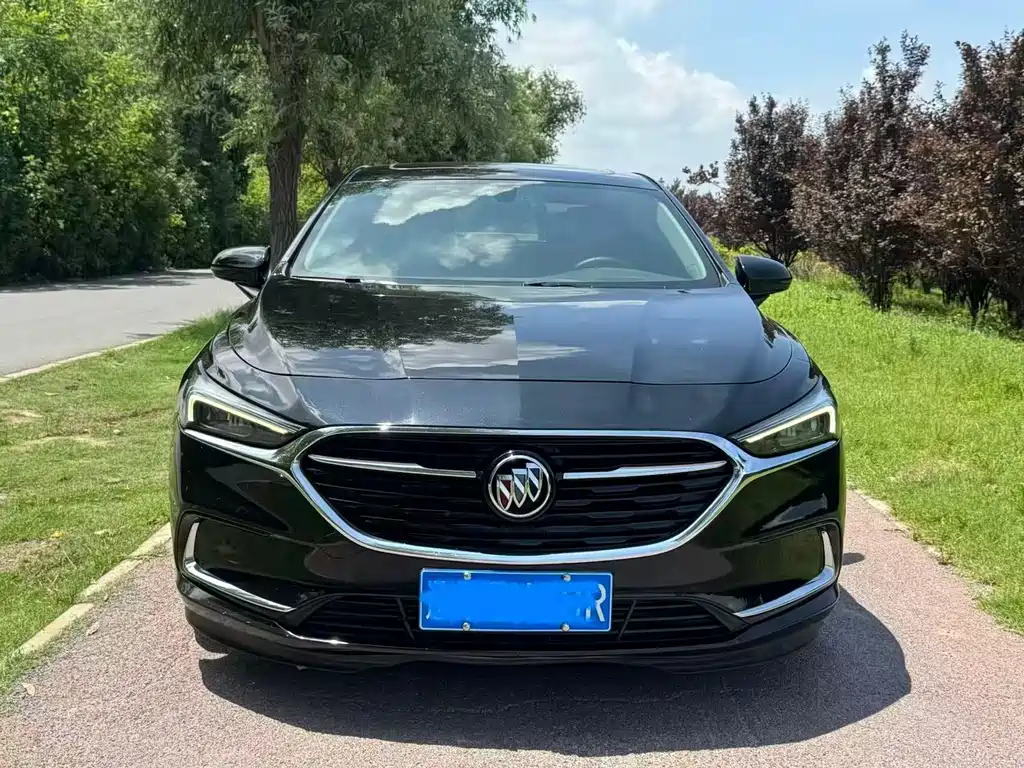 Buick LaCrosse — миниатюра 2