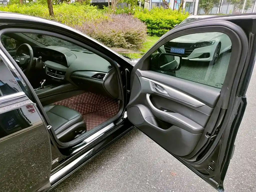 Cadillac CT5 — миниатюра 27