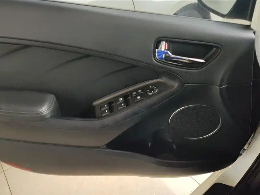Kia K3 2015 1.6L AT GL