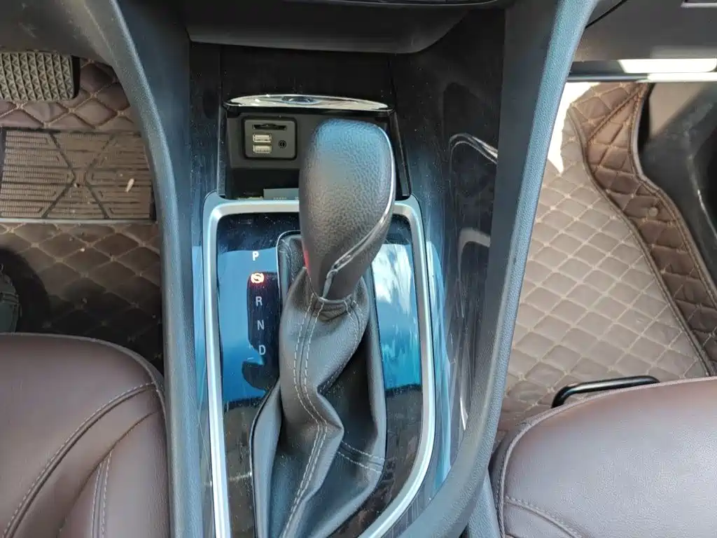 Buick GL6 2019 18T 6 мест Luxury VI
