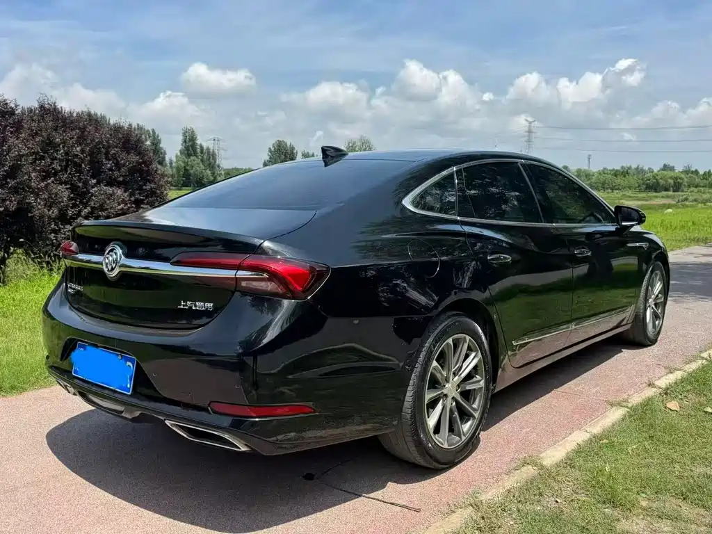 Buick LaCrosse — миниатюра 9