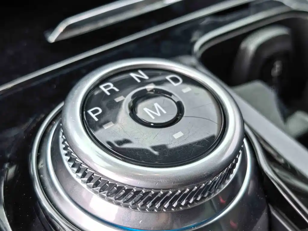 Ford Explorer — миниатюра 8