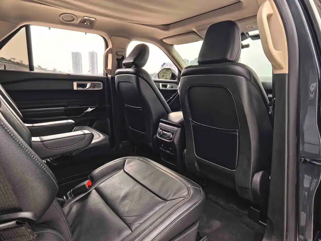 Ford Explorer — миниатюра 16