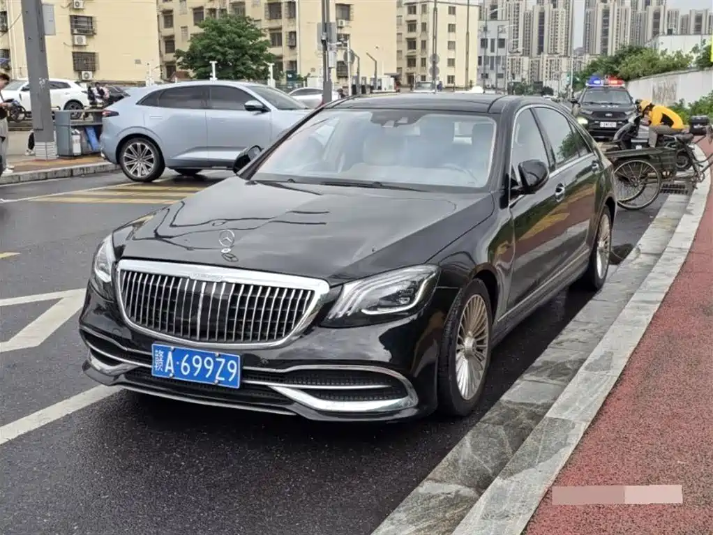 Mercedes-Benz S-Class 2011