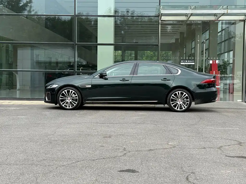 JAGUAR  XFL