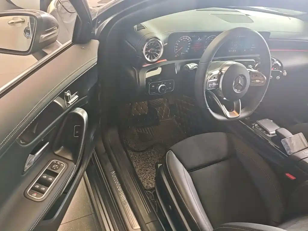 Mercedes-Benz A-Class — миниатюра 16