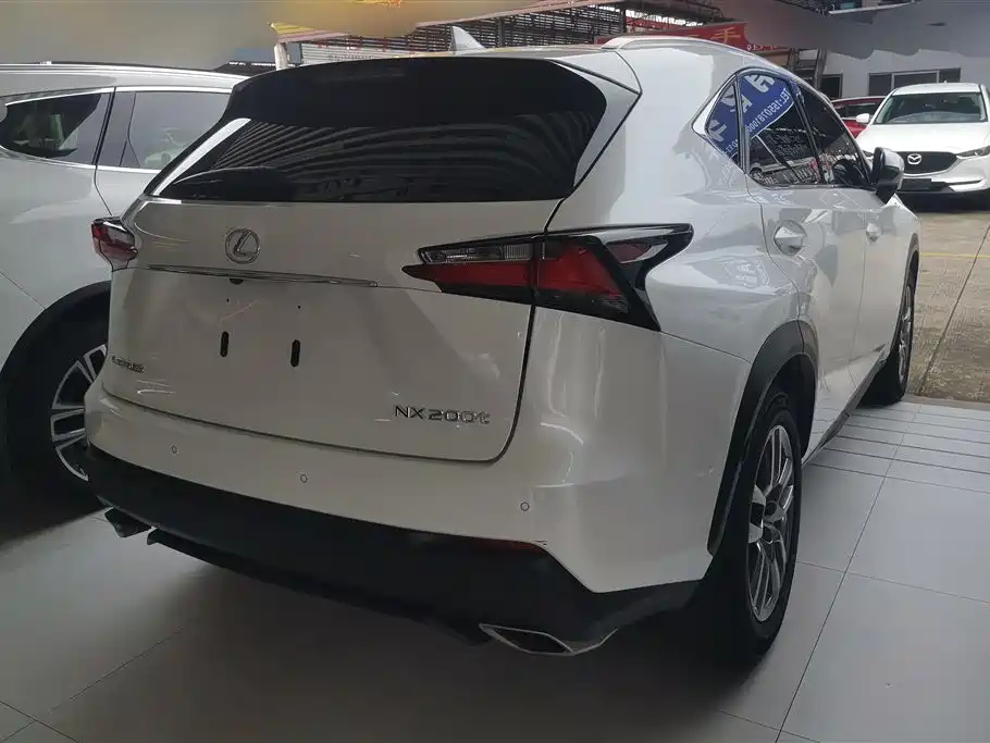 Lexus NX 2015 200t