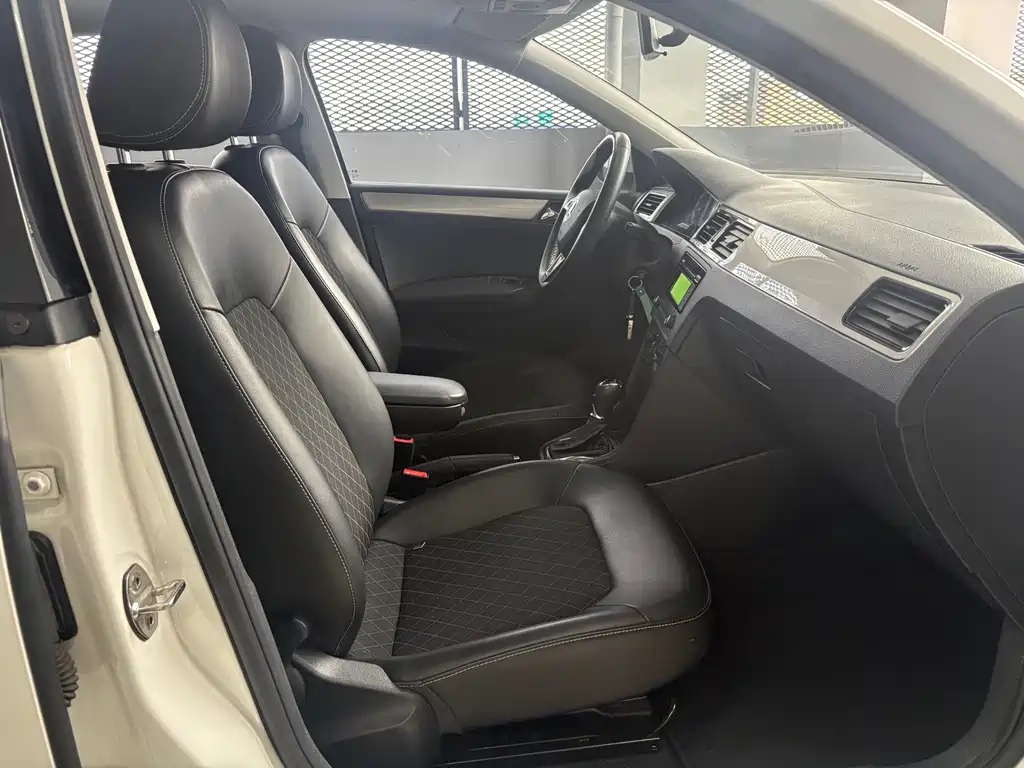 Skoda Rapid 2019 1.5L AT Comfort V