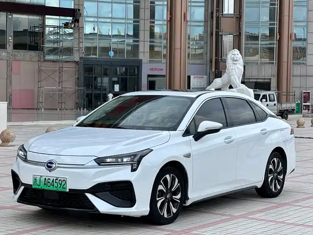 2020 GAC Aion S