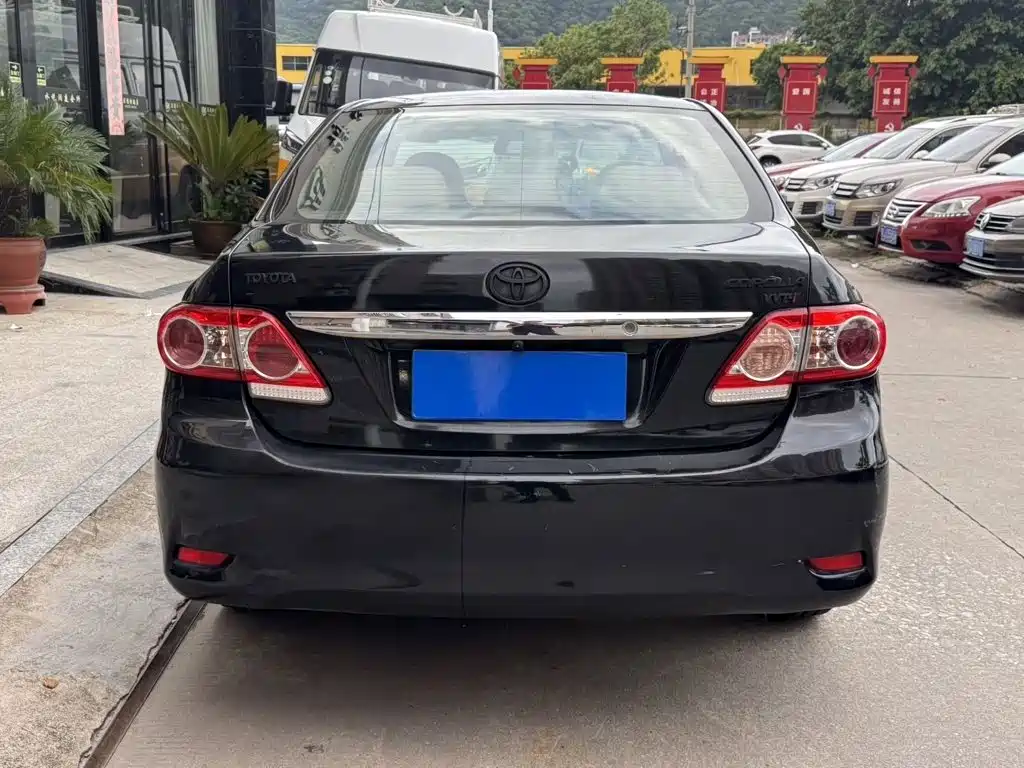 Toyota Corolla — миниатюра 5