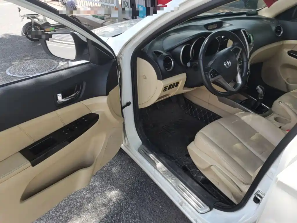 Changan Eado — миниатюра 17
