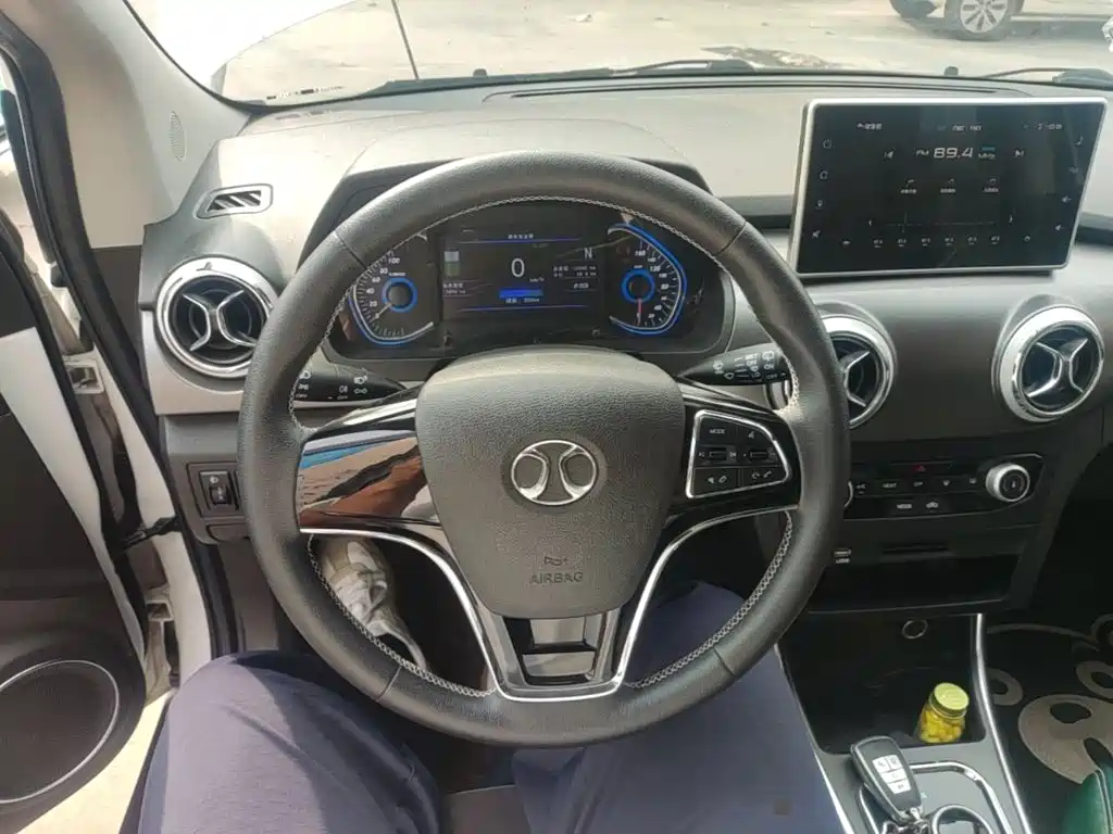 BAIC New Energy EC5 — миниатюра 10