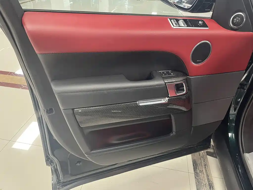 Land Rover Sport — миниатюра 9