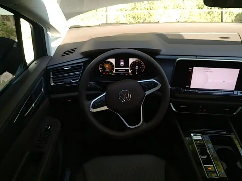 Volkswagen Viloran — миниатюра 11
