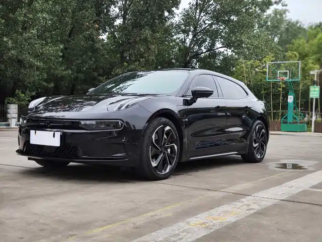 2023 Zeekr 001