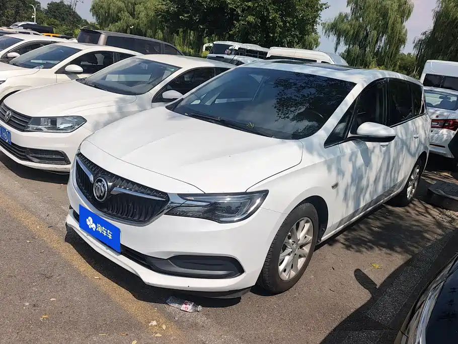 Buick GL6