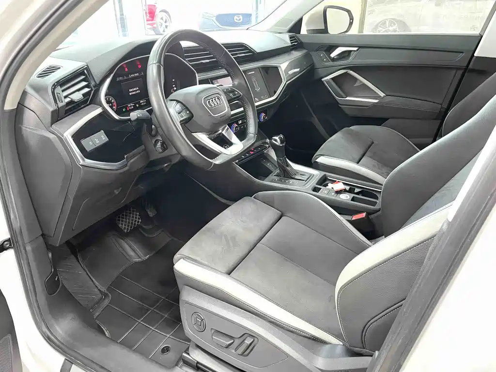 Audi Q3 2022 35 TFSI Fashion