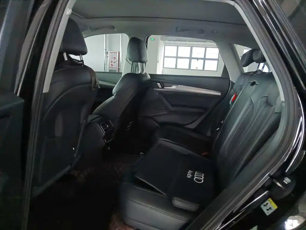 Audi Q5L — миниатюра 9