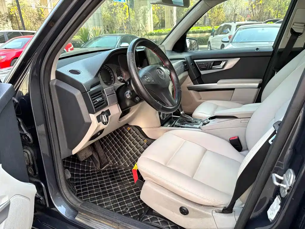 Mercedes-Benz GLK-Class (Import) — миниатюра 6