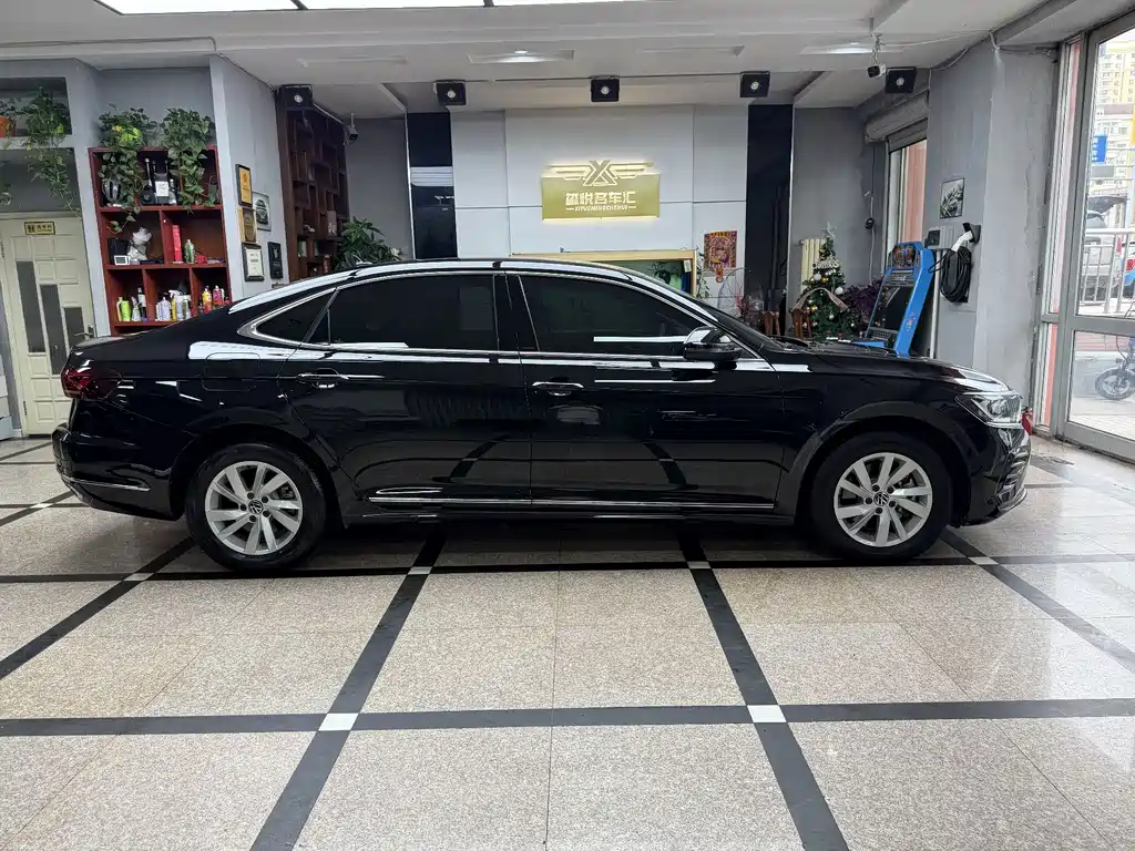 Volkswagen Passat — миниатюра 7
