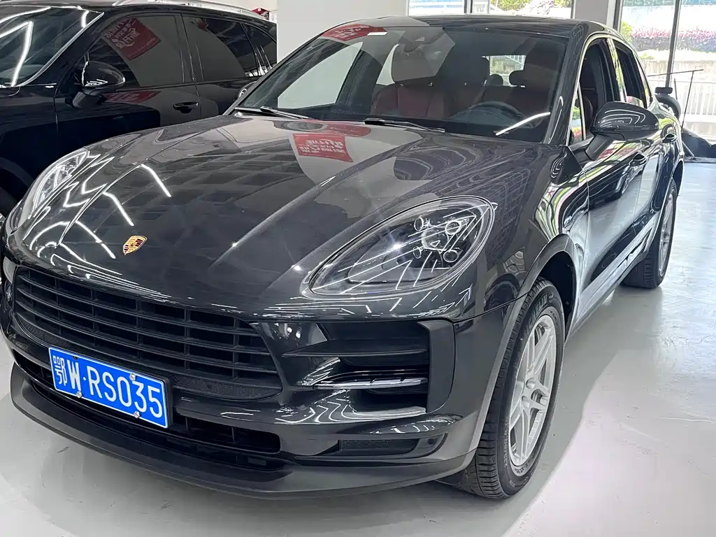 Porsche Macan 2021
