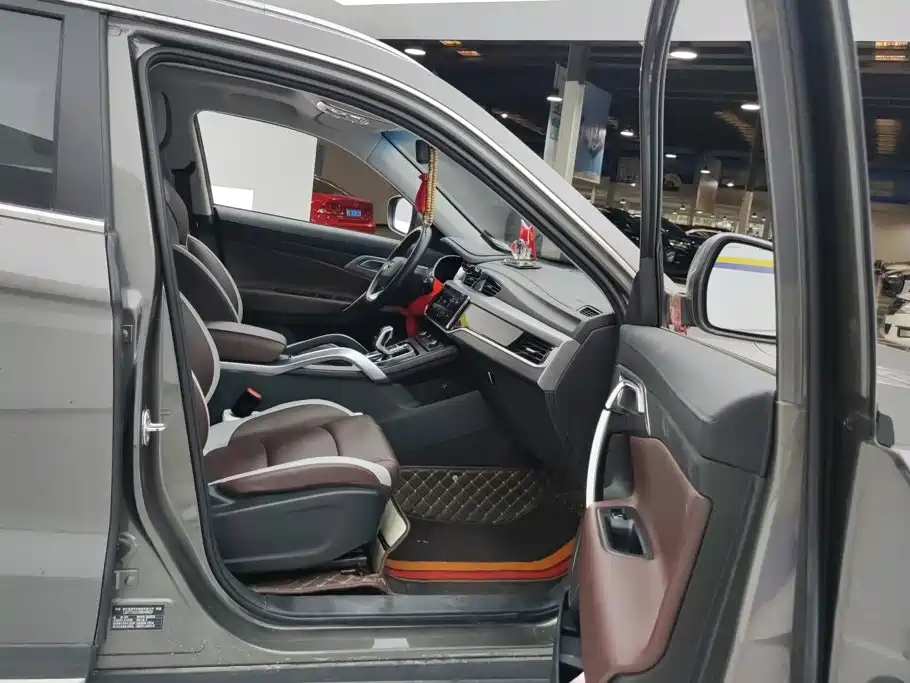 Geely Boyue — миниатюра 8
