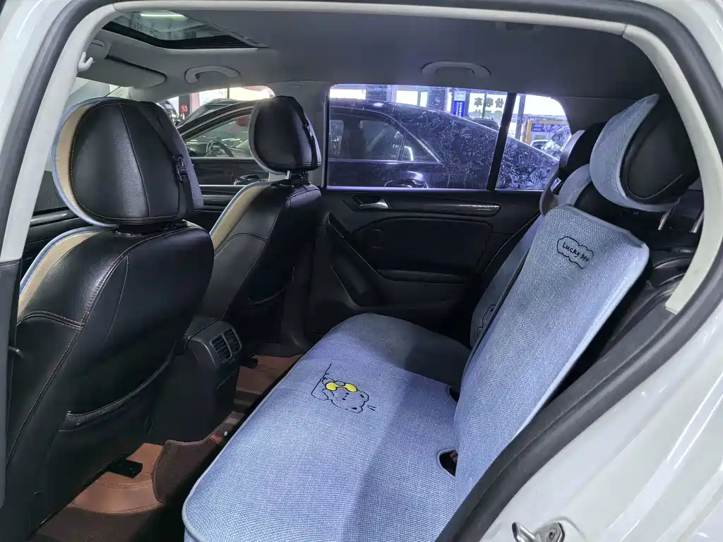 Volkswagen Golf — миниатюра 8