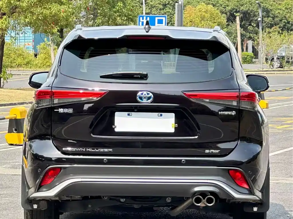 Toyota Crown Kluger — миниатюра 16