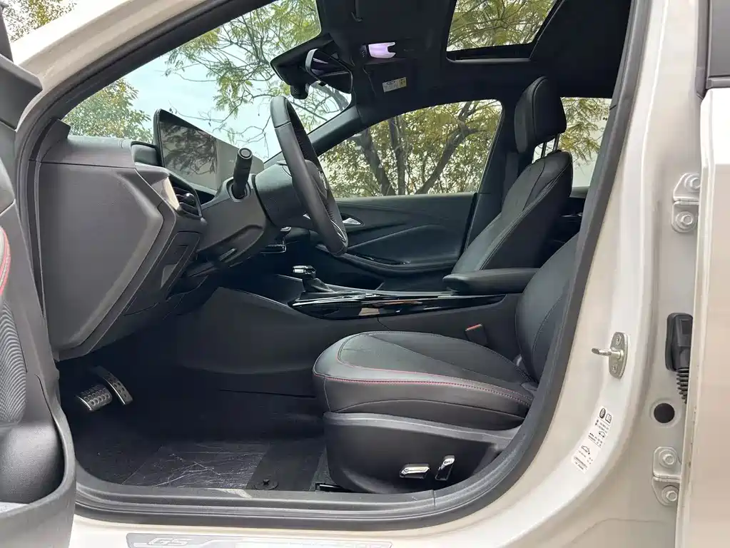 Buick Verano — миниатюра 11