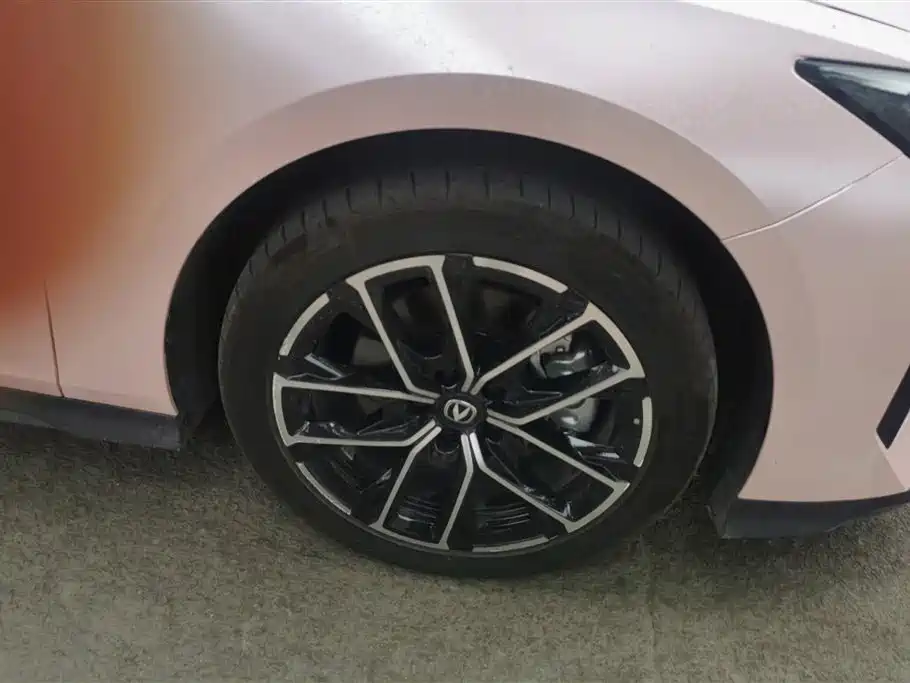 Changan UNI-V iDD 2024 iDD 136km