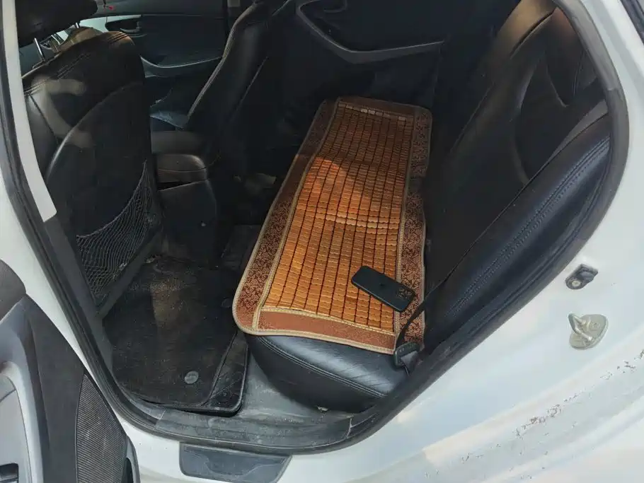 Hyundai Elantra Langdong — миниатюра 11