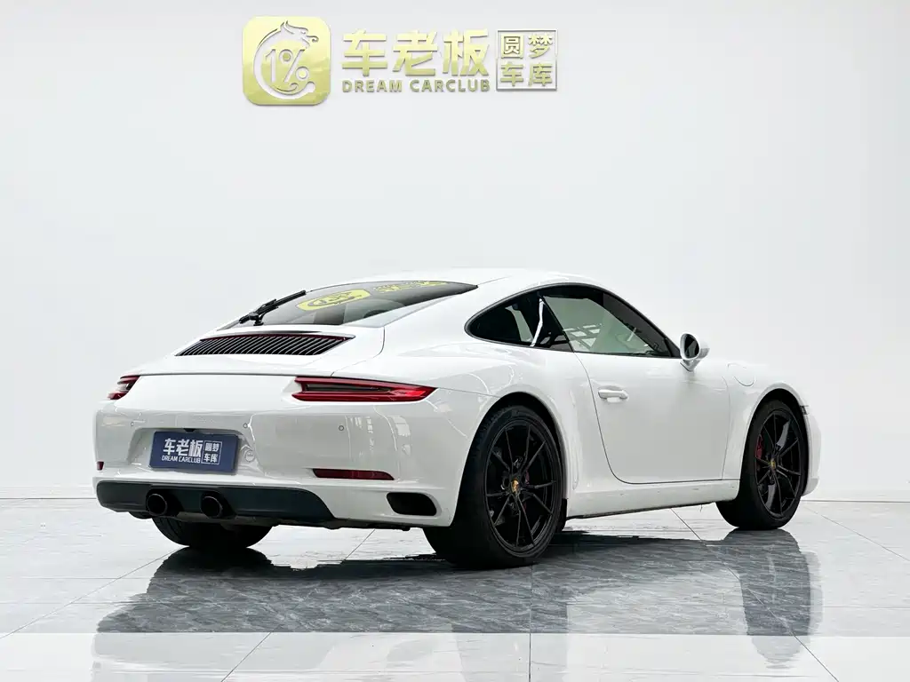 Porsche 911 2018 Carrera 3.0T