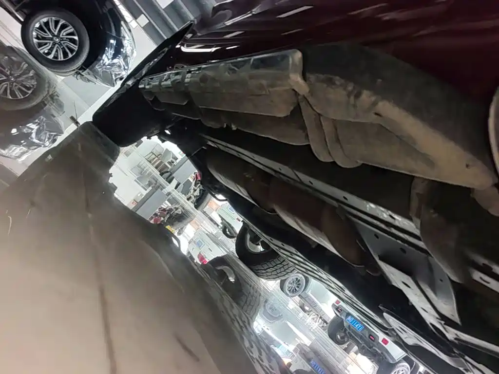 Ford Everest — миниатюра 21