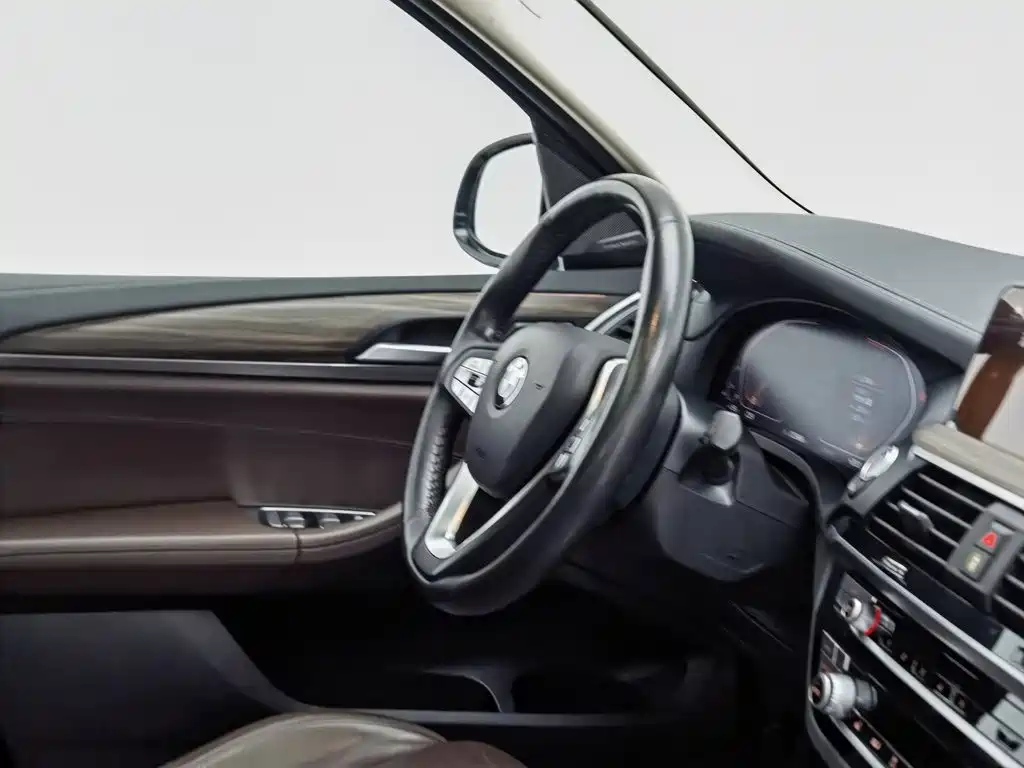 BMW X3 — миниатюра 22