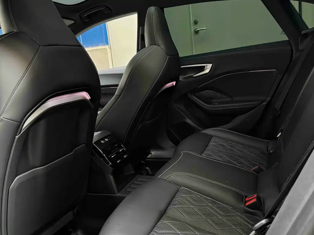 Audi A5L Sportback — миниатюра 11