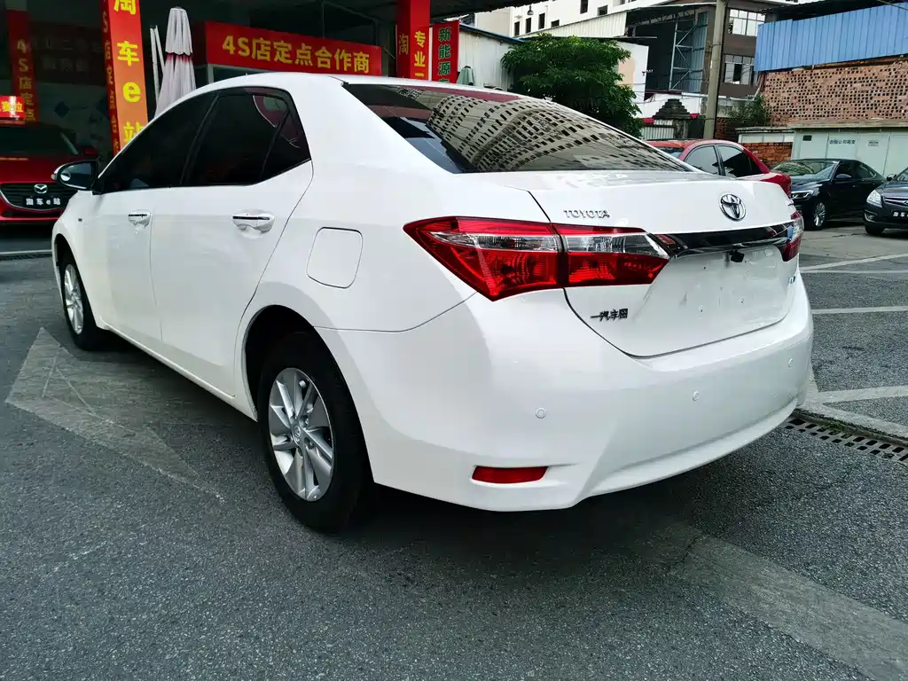 Toyota Corolla — миниатюра 4