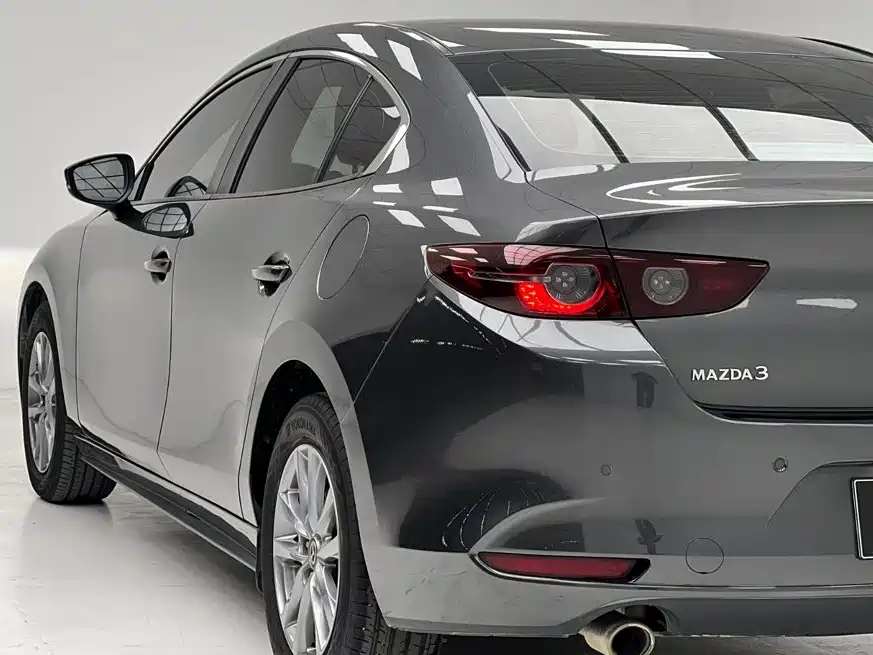 Mazda 3 Axela — миниатюра 7