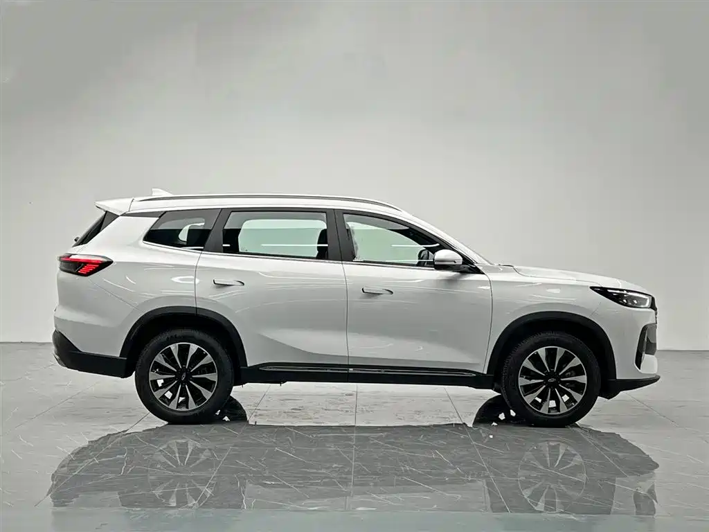 Chery 8 PLUS 2025 290TGDI DCT