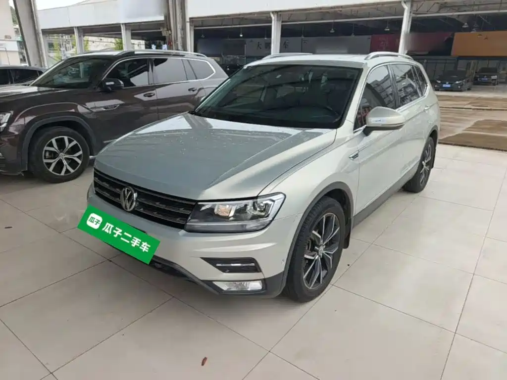 Volkswagen Tiguan L