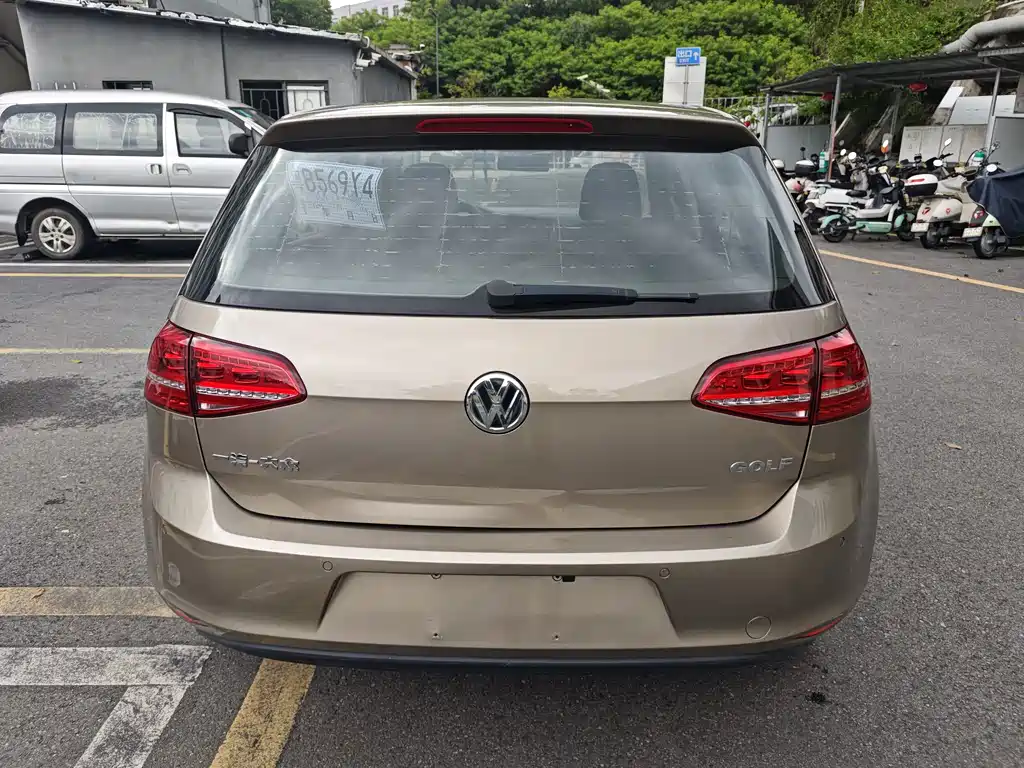 Volkswagen Golf — миниатюра 5