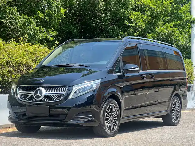 Mercedes-Benz V-Class